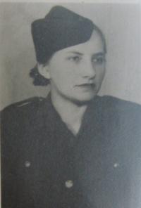 Emílie Jarmarová v armádě