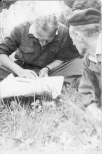 V lidových milicích- velitel Čulík a Ladislav Minařík (výcvik 1957)