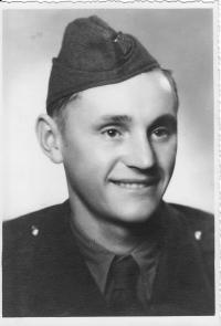 Ladislav Minařík (na vojně-1948)