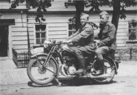 Josef Valenta a Josef Hlaváček (Praha-1945)