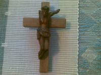 Dřevěný krucifix