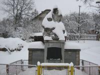 Památník padlým v druhé světové válce- Crhov leden 2010