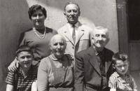Růžička's family - Miloslav in the upper row - 1960s