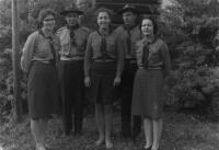 Zakladatelé Junáka v Rudě nad Moravou (zleva Vlasta Pospíšilová, Ladislav Filgás, Anna Baslerová, Miroslav Pospíšil, Anna Kulihová - 9. 6. 1970