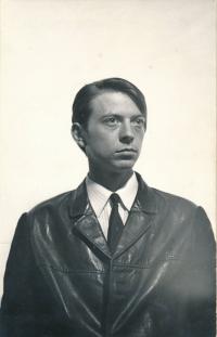3-Maturitní foto J. Kozlíka - 1968