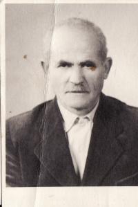 Tatínek Ioannise Nitsiose -Dimitrios-1952(tuto fotografii otec poslal z Československa do Taškentu