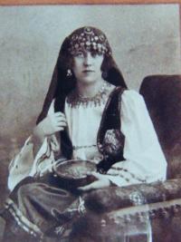 Mother in a Gipsy dress 