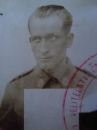 Foto z vojenské knížky, 1941