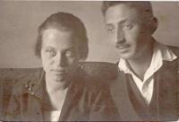 parents of Asaf Auerbach, cca 1920