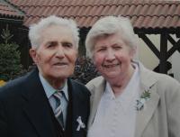 S manželkou v roce 2009