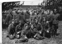 2. tankový prapor-Ostrava 1945 (Václav Jedlička-horní řada, třetí z prava)