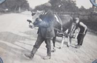 Otec s bratrem v Olšanech