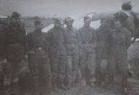 Vojáci 1. čs. armádního sboru v SSSR na výcviku v pilotní škole v Gruzinském městě Telavi