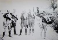 Vojáci 1. čs. armádního sboru v SSSR na výcviku v pilotní škole v Gruzinském městě Telavi