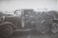 Vojáci 1. čs. armádního sboru v SSSR na výcviku v pilotní škole v Gruzinském městě Telavi