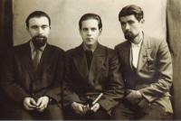 Spolužáci z Leningradu (zleva-Radivoj Jakovljevič, Kolja Zabolotskij, Boris Kirjanov),1948