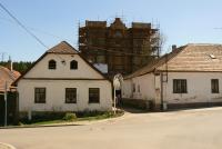 Dům, kde bydlel p. Schlesinger se synem Jiřím (vrátili se z konc. tábora)