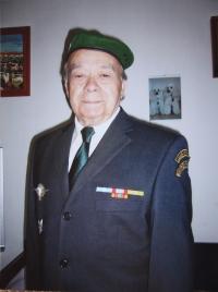 Ve slavnostní uniformě