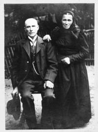 Josef Janda, Marie Jandová (prarodiče), Kanice, cca 1920