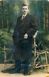 Karel Janda (otec Marie Hrbkové), cca 1920