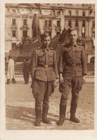 Antonín Vaník (on the left) in Prague, 1945