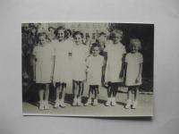 Renata Pavelková, na snímku druhá zleva