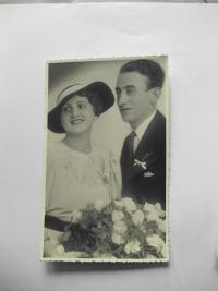 Svatební fotografie rodičů