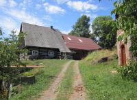 Dům Doris Remešové s kaplí v Šedivinách