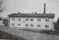 Mlékárně v Opočně, kde pracoval otec