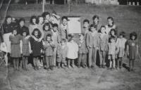 V dětském domově 2