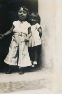 Bratr Herty Coufalové, Harry, (asi 1932)