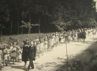The funeral of the murdered men from Zákřov (14 May 1945)