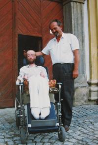 Otec a syn Vargovi v Olomouci