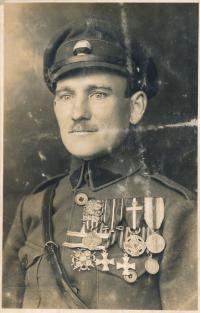 Hajný Vladimír - příbuzný, legionář Josef Prýmek 1926