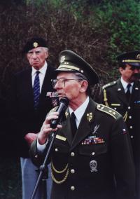 Antonín Špaček - vzadu vlevo brigádní generál v.v. Hercz