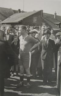Visit of the famous Slavia goalkeeper Francis Plánička in Měrovice nad Hanou