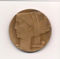 28. října 1968 k 50. výročí vzniku ČSR obdržel čestnou pamětní plaketu