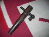 Z plzeňských středověkých sklepů - pípa