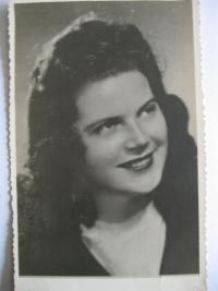 Sestřenice Šárka Fenclová