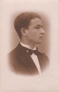 Manžel Věry Šestákové