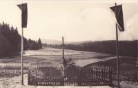 Hrob zavražděných mužů v Javoříčku