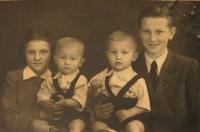 Sourozenci Nekvindovi (Bohuslava, Milan, Vladimír, František)