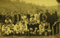 TJ Sokol Dolní Újezd v roce 1968 (pamětník úplně vlevo)