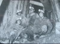In the uranium mines in Dolní Rožinka, the Jasan shaft (Vilém Šindelka wearing glasses)