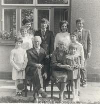 Alois Reimer s rodinou (1985)