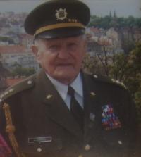 Mikuláš Vondráček