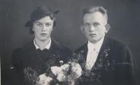 Svatební fotografie Elfride a Adolfa Neugebauer