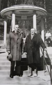 Rodiče Blaženy Žerníčkové, Hynek a Blažena Kotrašovi v roce 1978