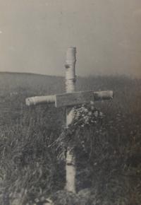 Původní pomníček na místě kde byl zastřelen Vladimír Hauptvogel ze skupiny Chalk