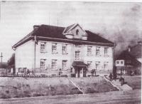 Budova číslo 3, kde byla ve Svatobořicích internována Drahoslava Lošťáková se sestrou a matkou